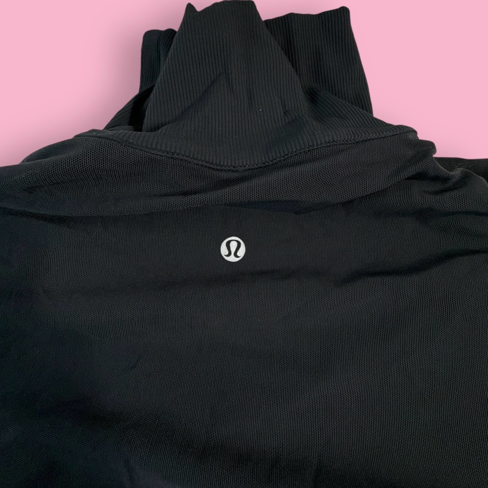 Lululemon Size 4 Beyond the Studio Jacket Reversible Zip Front Stretch Preloved - Picture 9 of 10